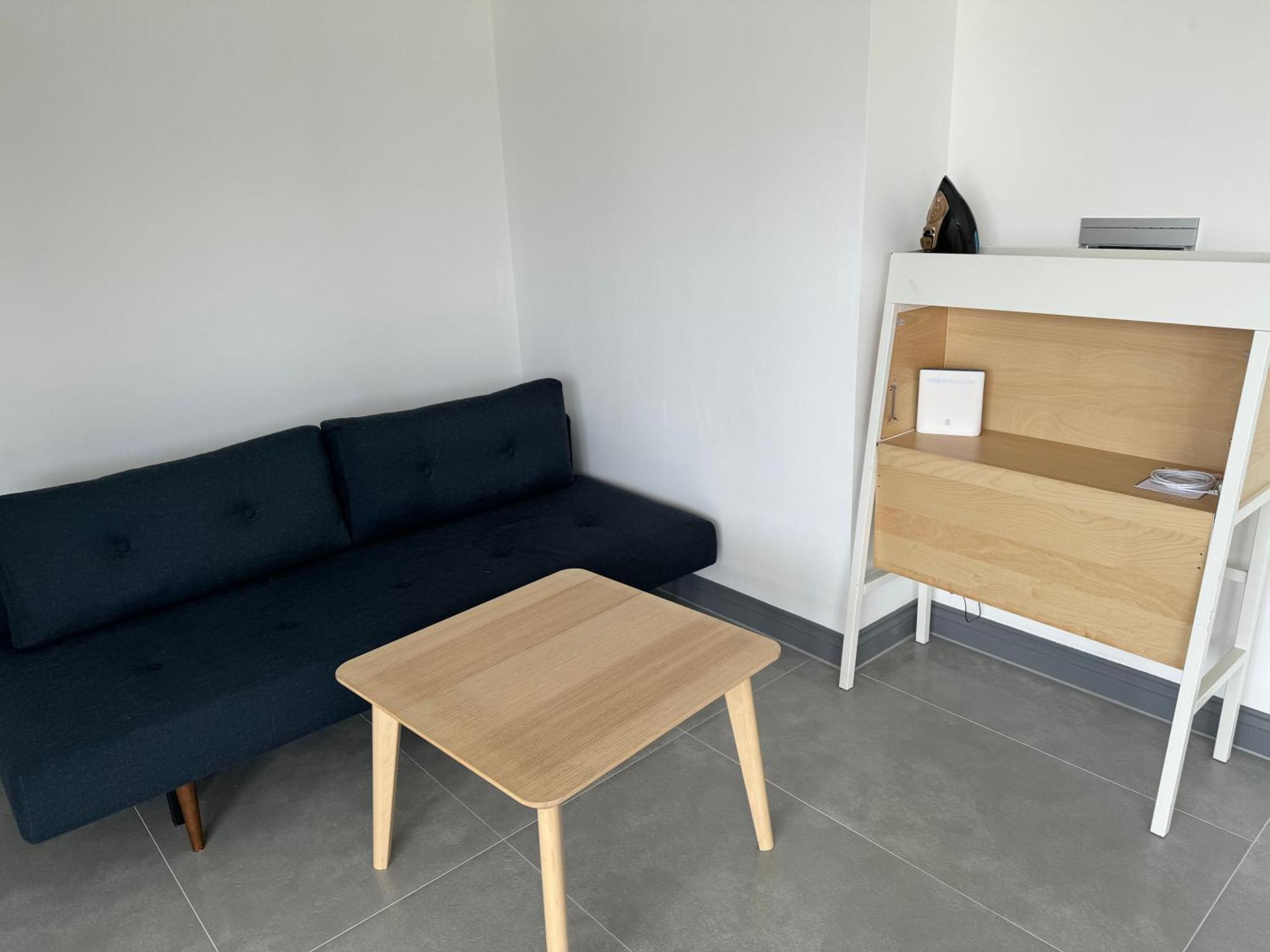 Long Letting - Luxurious 3 Bedroom Penthouse In City Centre - Parking Included! เชมส์ฟอร์ด ภายนอก รูปภาพ